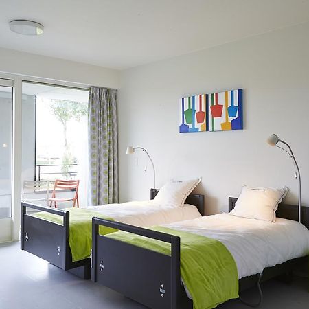 Hotel Middelpunt - Gratis Parking - Ontbijt Inbegrepen! 미들케르케 객실 사진