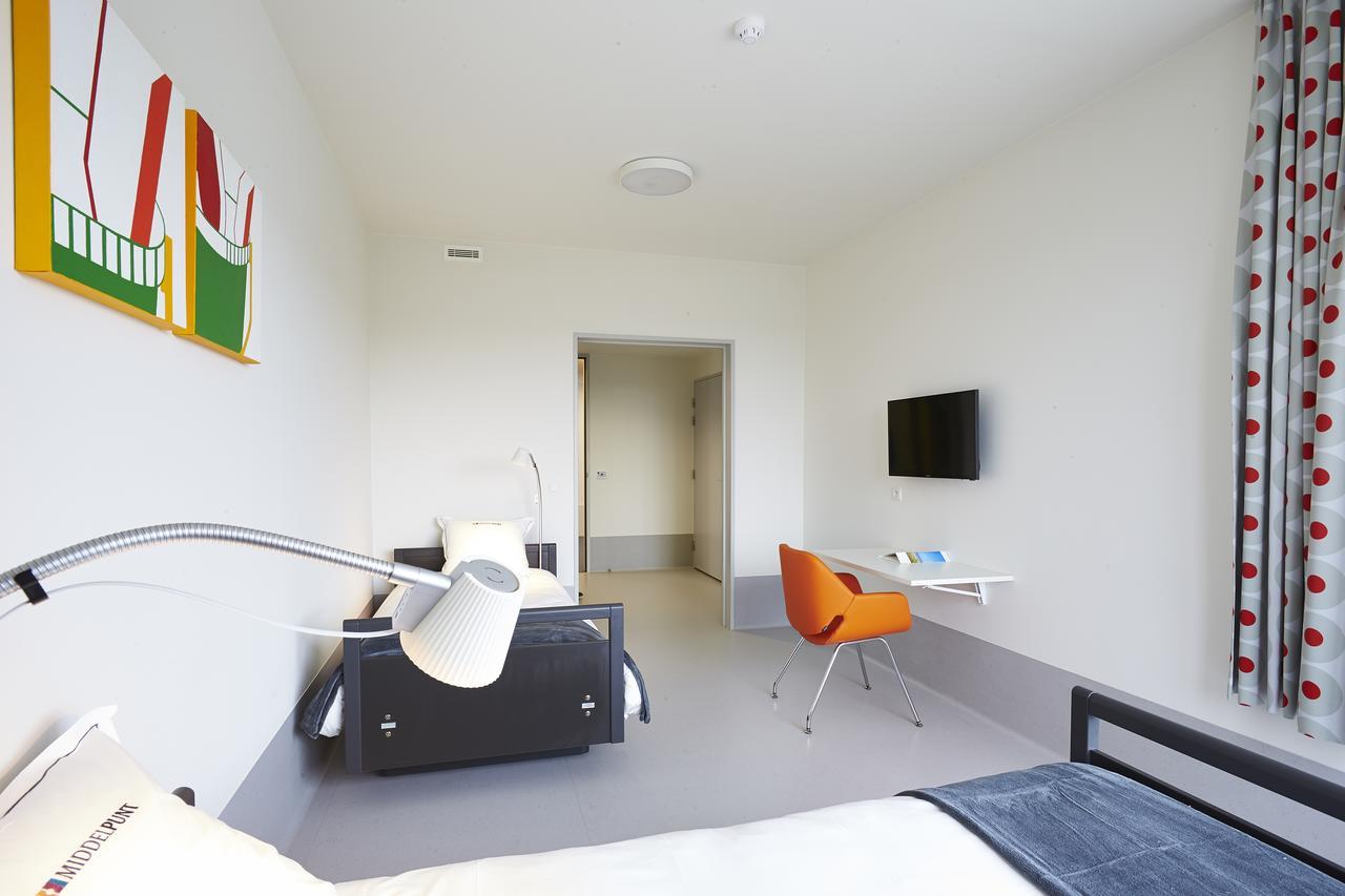 Hotel Middelpunt - Gratis Parking - Ontbijt Inbegrepen! 미들케르케 외부 사진